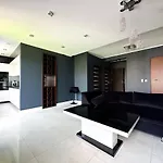 Luxury Z Duzym Tarasem - Park Apartmán