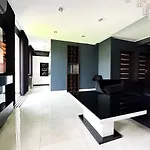 公寓 Luxury Z Duzym Tarasem - Park 波兹南