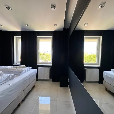 Luxury Z Duzym Tarasem - Park بوزنان