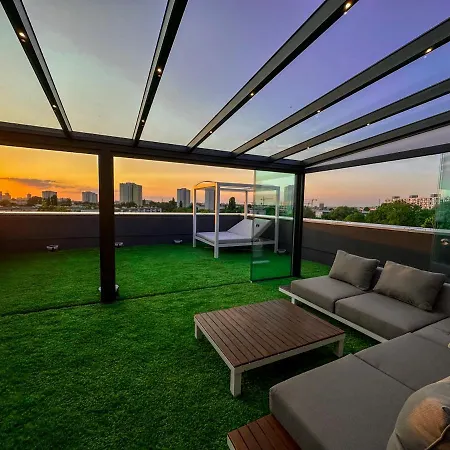 Luxury Z Duzym Tarasem - Park Apartment Posen